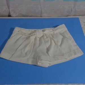 Express White High Waisted Shorts with Front Tie Belt Size 2